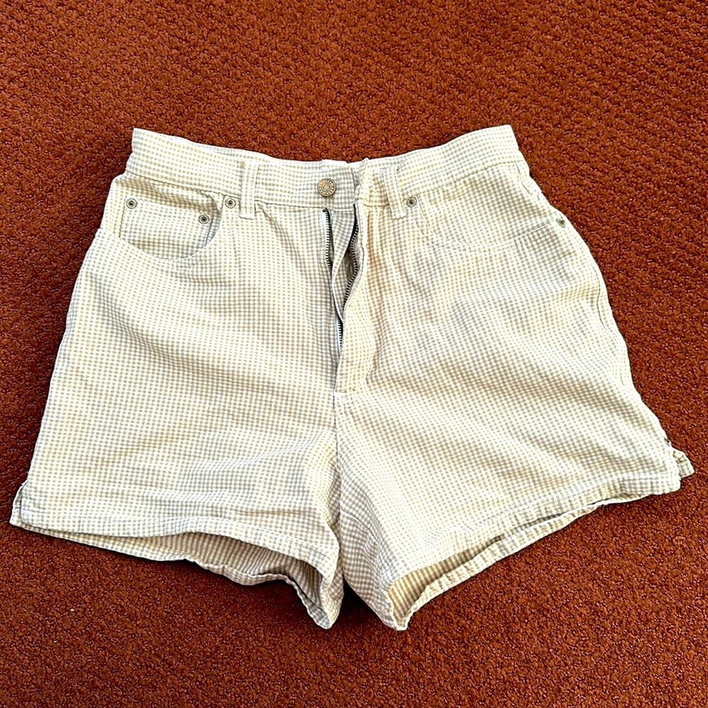 Vintage 90’s high waisted shorts women’s size 8